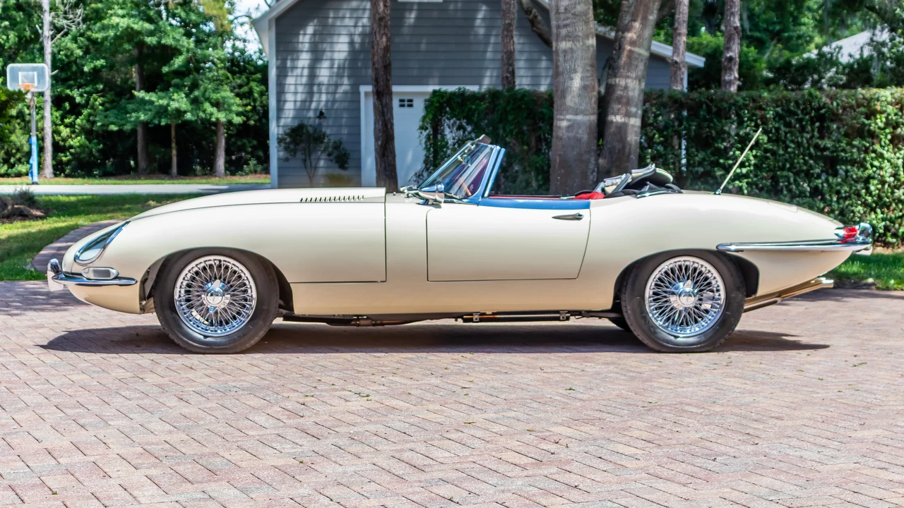 1967 Jaguar E-Type Series 1 - Image 16 of 31
