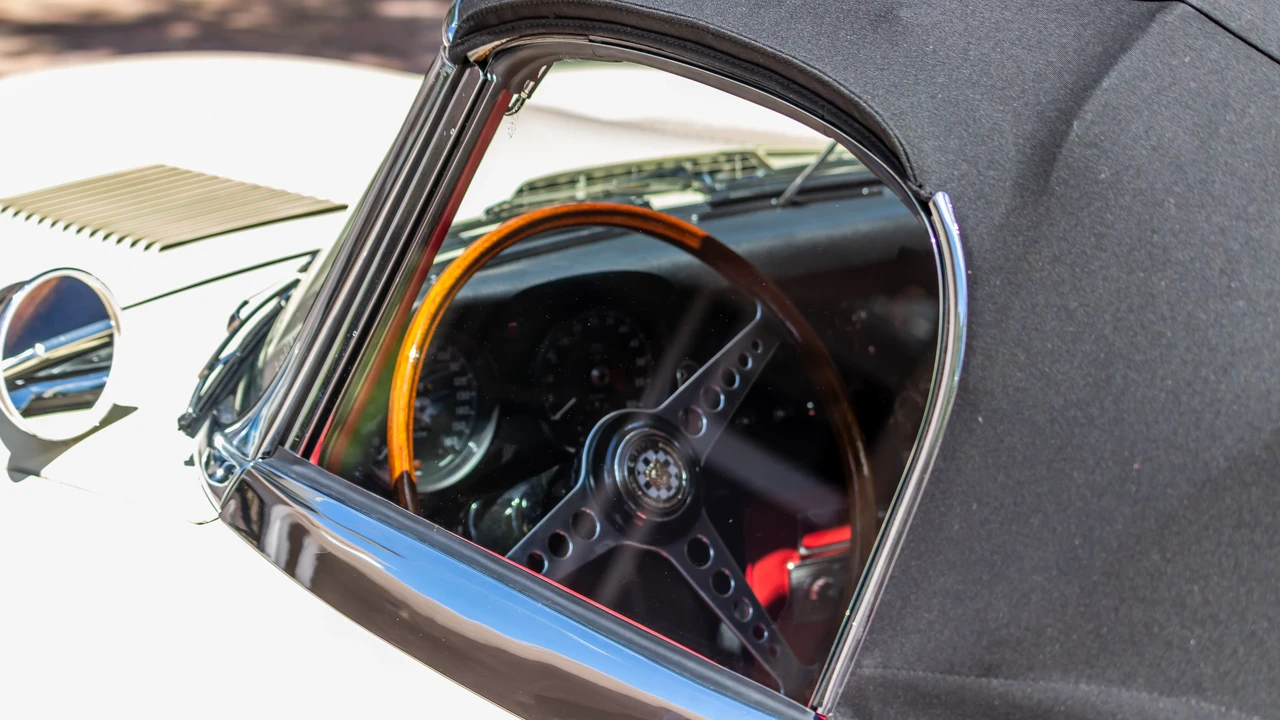 1967 Jaguar E-Type Series 1 - Image 30 of 31