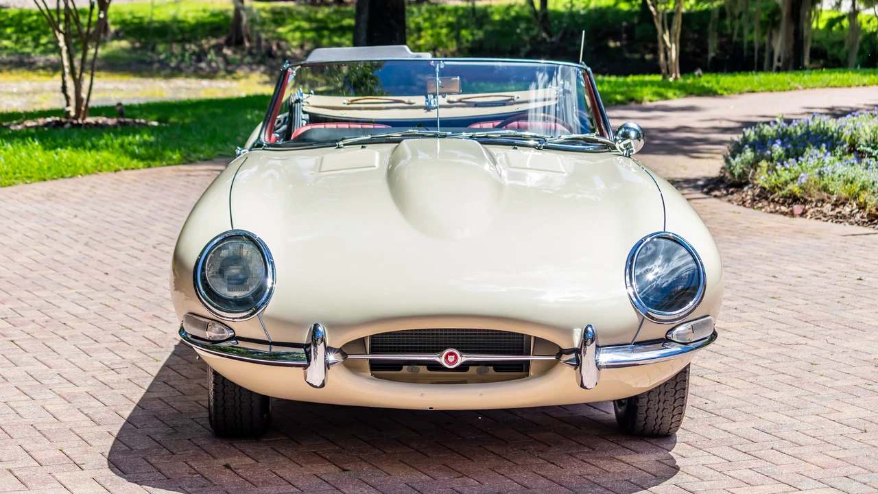 1967 Jaguar E-Type Series 1 - Image 10 of 31