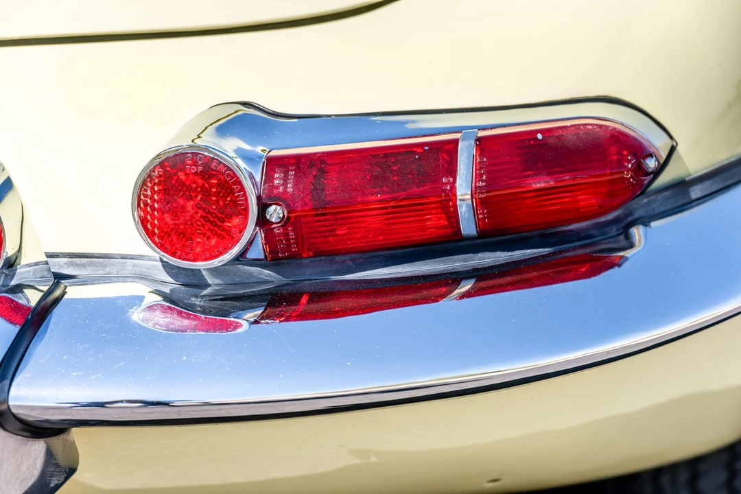 1967 Jaguar E-Type Series 1 - Image 25 of 31