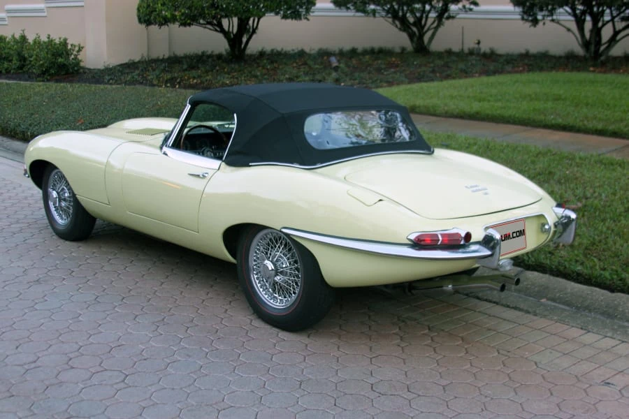 1967 Jaguar E-Type Series 1 - Image 8 of 9