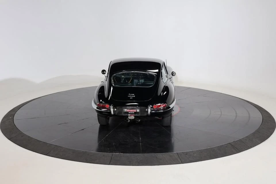 1967 Jaguar E-Type Series 1 - Image 4 of 9