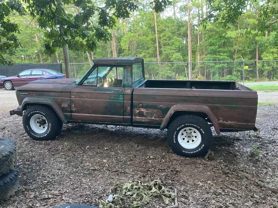 1967 Jeep SJ Gladiator - Image 3 of 12
