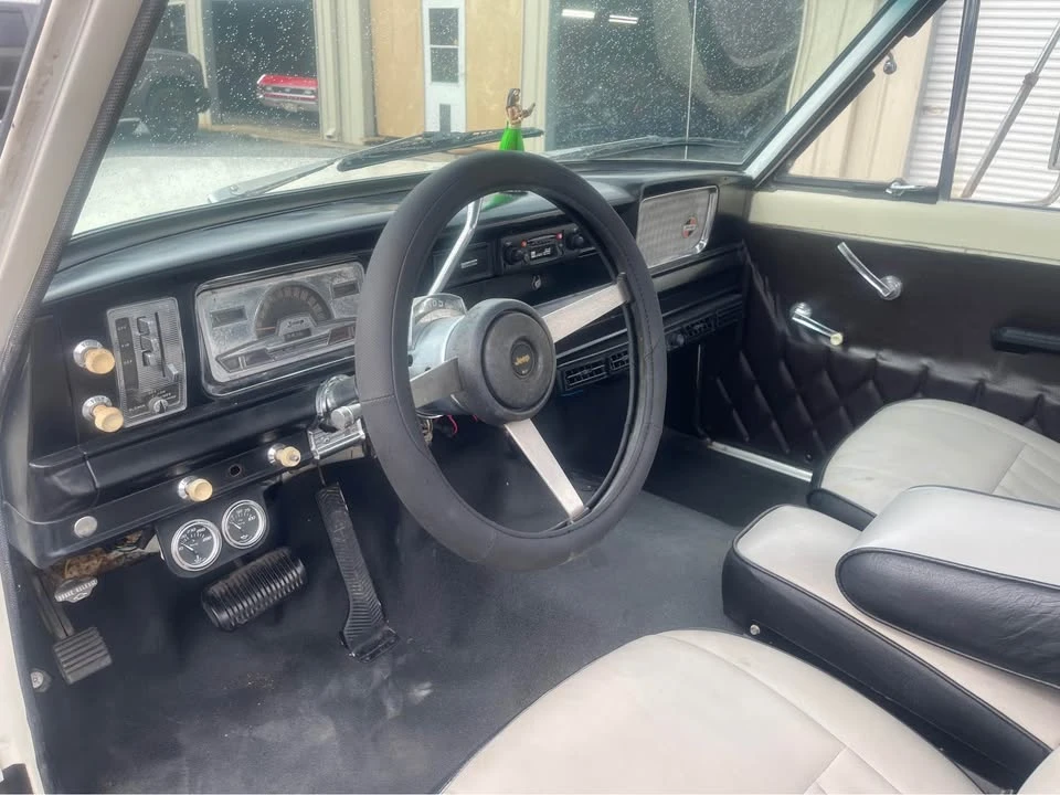 1967 Jeep SJ Gladiator - Image 6 of 7