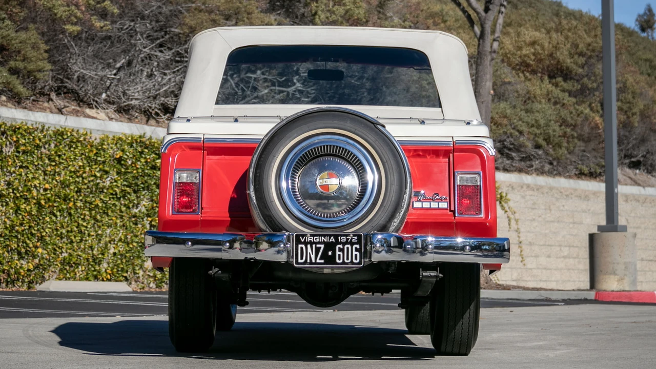 1967 Jeep Jeepster Commando - Image 15 of 18