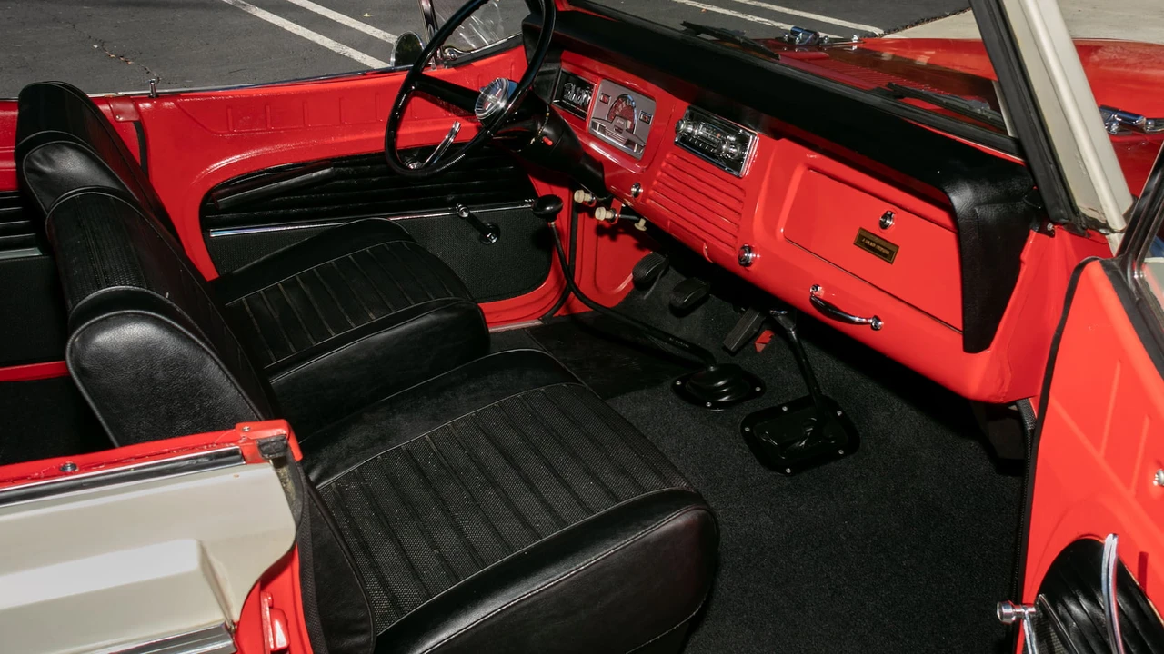 1967 Jeep Jeepster Commando - Image 5 of 18