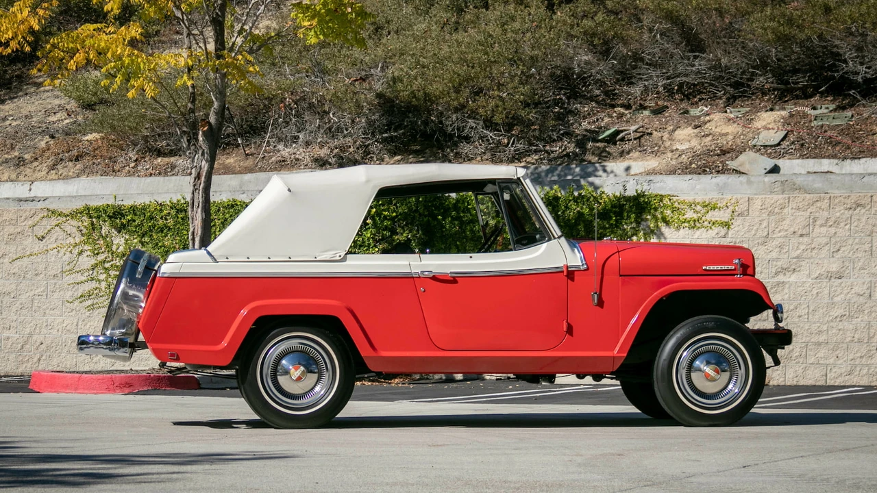 1967 Jeep Jeepster Commando - Image 8 of 18