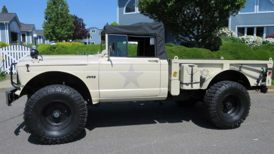1967 Jeep SJ Gladiator - Image 2 of 12