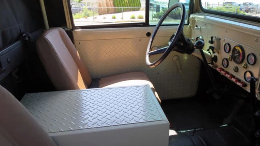 1967 Jeep SJ Gladiator - Image 5 of 12