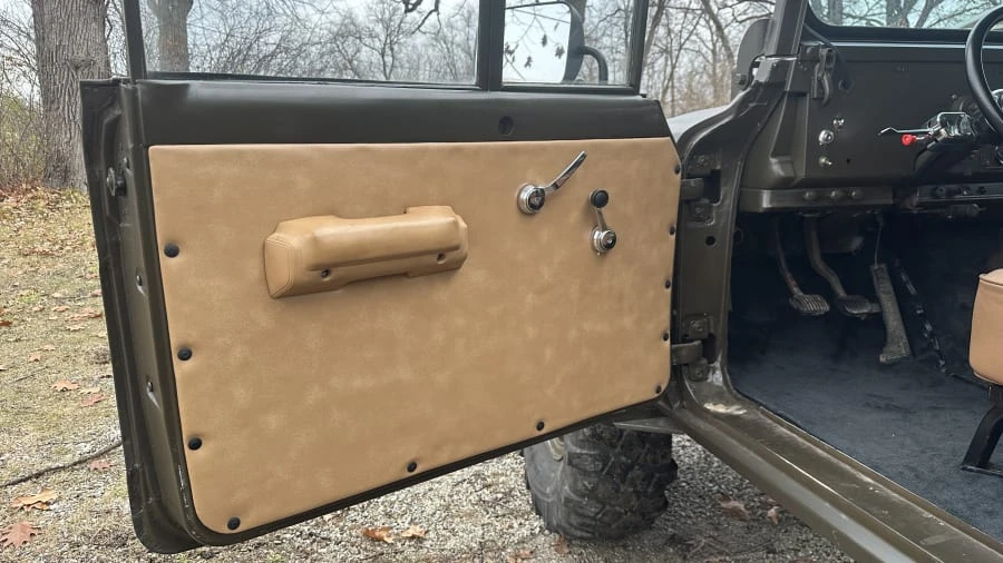 1967 Jeep SJ Gladiator - Image 30 of 31