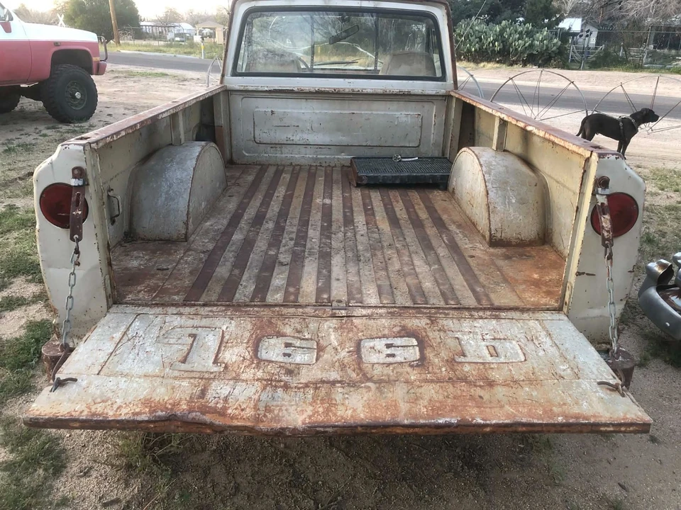 1967 Jeep SJ Gladiator - Image 8 of 12