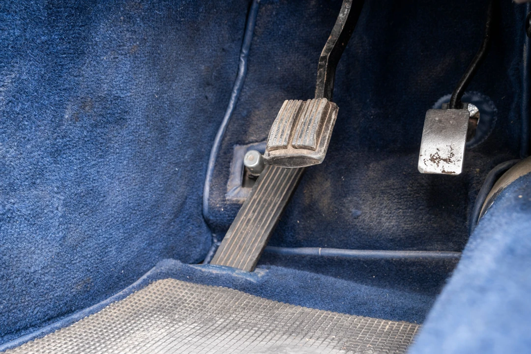 1967 Jensen Interceptor - Image 25 of 31