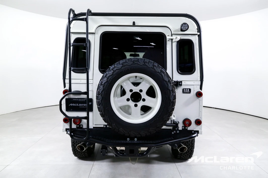 1967 Land Rover Defender - Image 7 of 12