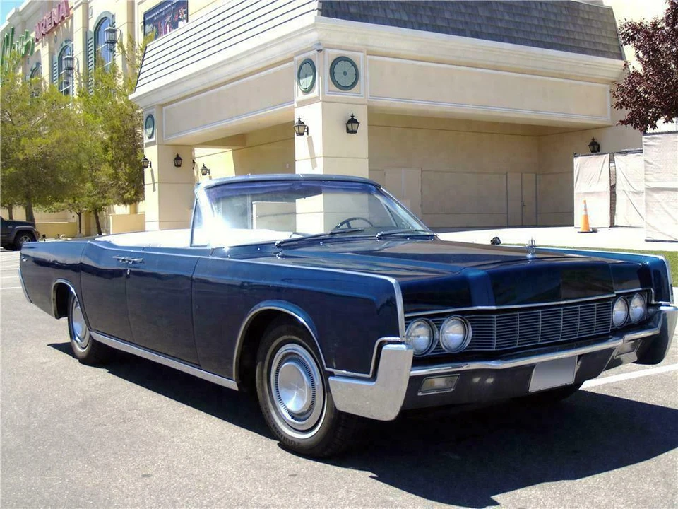 1967 Lincoln Continental 4th Gen - Image 2 of 4