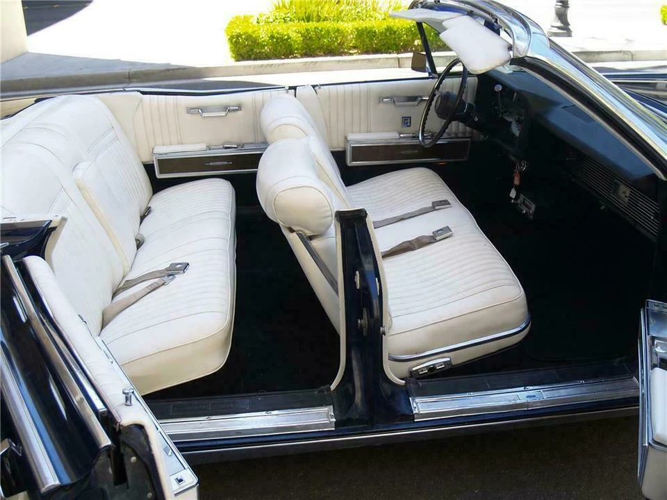 1967 Lincoln Continental 4th Gen - Image 4 of 4