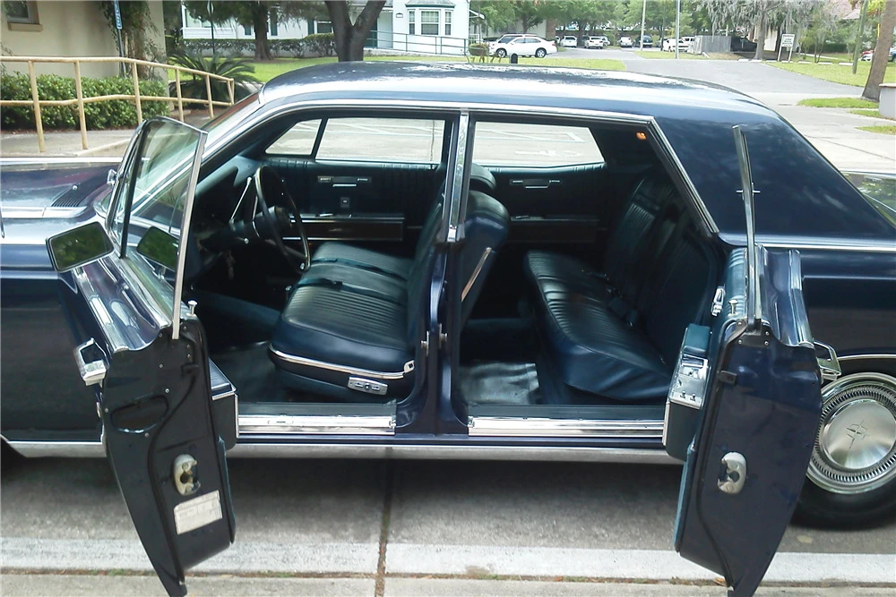 1967 Lincoln Continental 4th Gen - Image 4 of 5