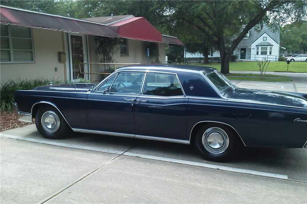 1967 Lincoln Continental 4th Gen - Image 5 of 5