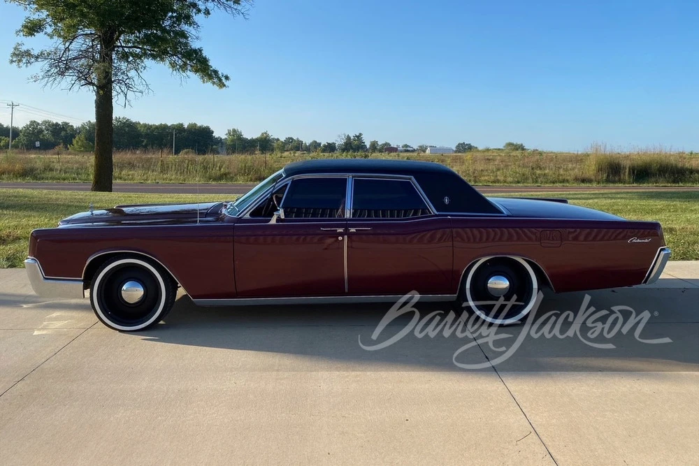 1967 Lincoln Continental 4th Gen - Image 4 of 16