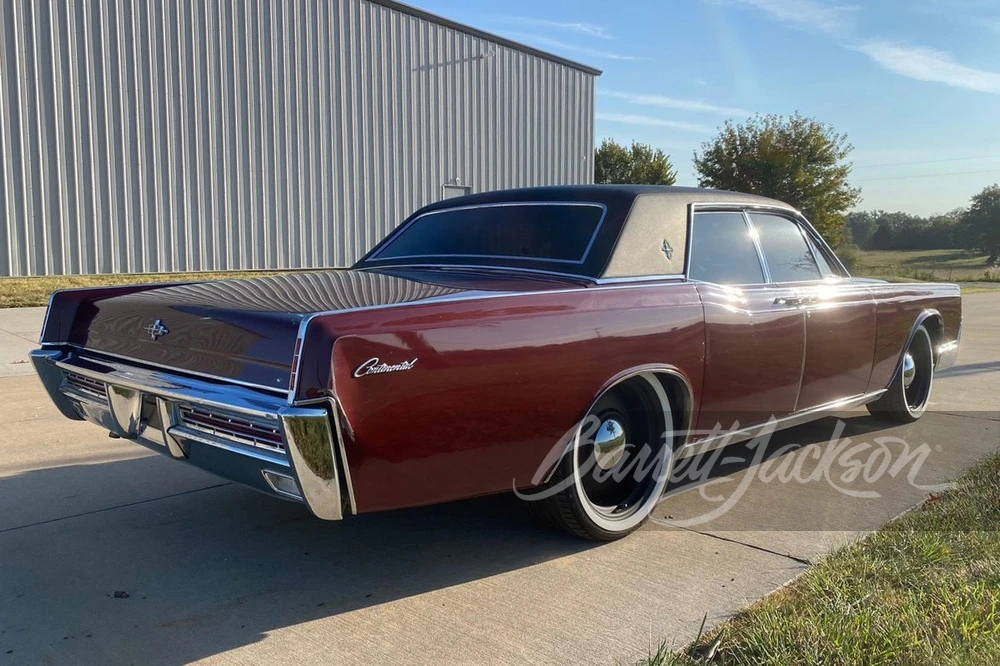 1967 Lincoln Continental 4th Gen - Image 7 of 16
