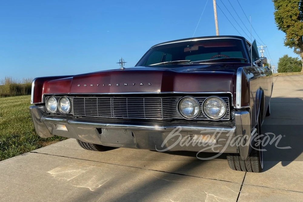 1967 Lincoln Continental 4th Gen - Image 10 of 16
