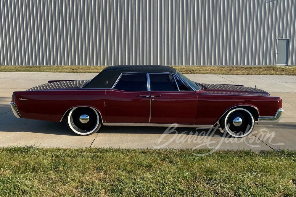 1967 Lincoln Continental 4th Gen - Image 16 of 16