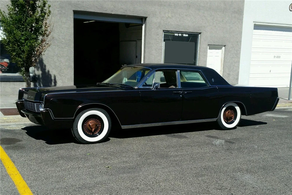 1967 Lincoln Continental 4th Gen - Image 4 of 4
