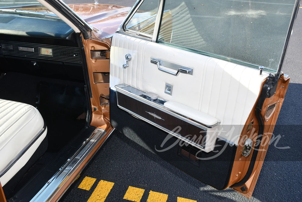 1967 Lincoln Continental 4th Gen - Image 7 of 31