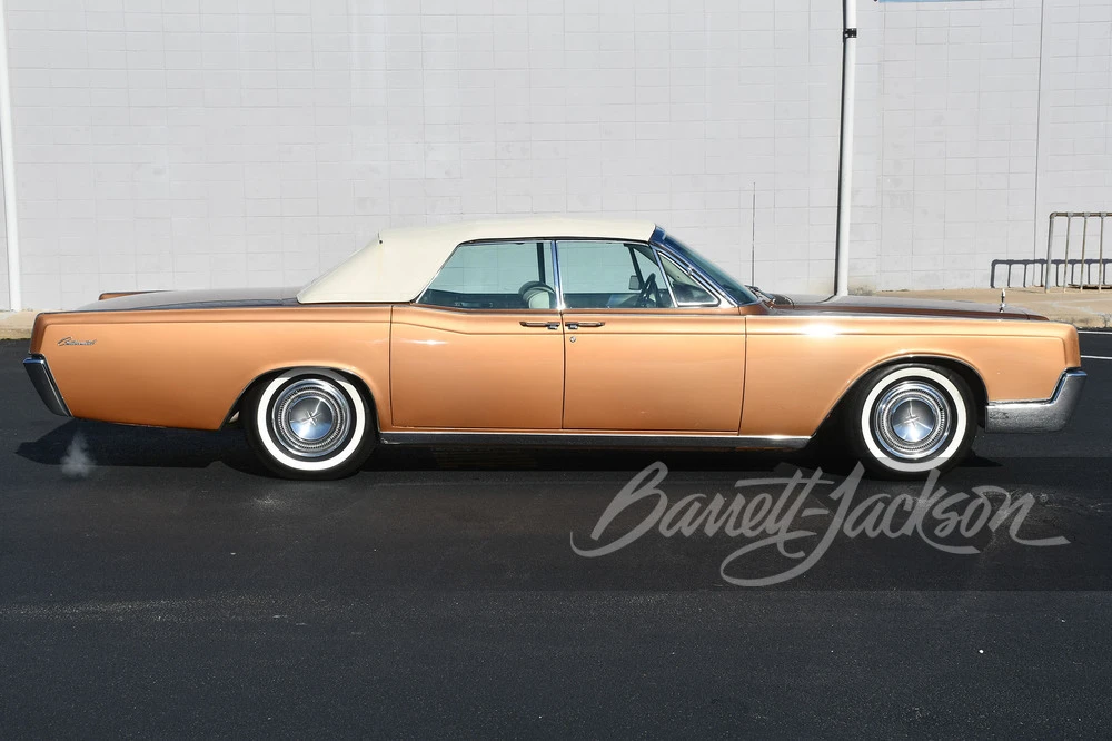 1967 Lincoln Continental 4th Gen - Image 13 of 31