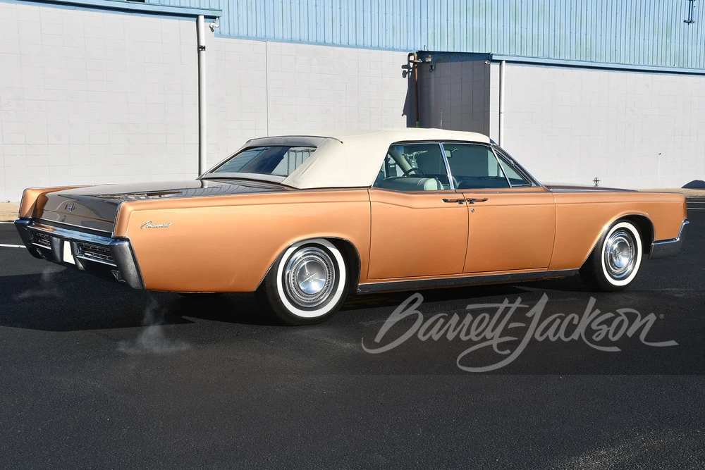 1967 Lincoln Continental 4th Gen - Image 17 of 31