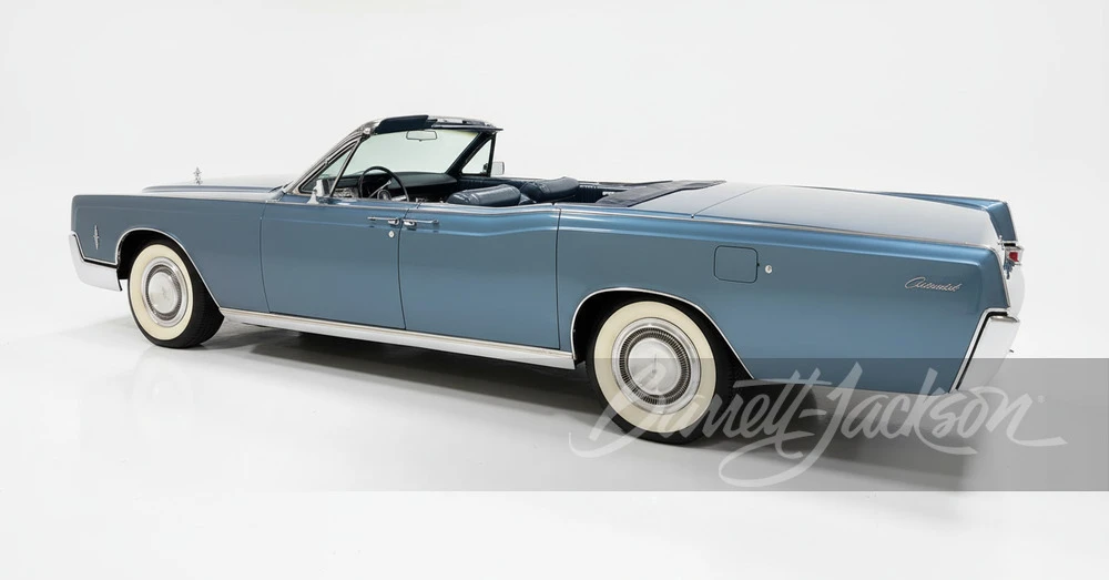 1967 Lincoln Continental 4th Gen - Image 10 of 11