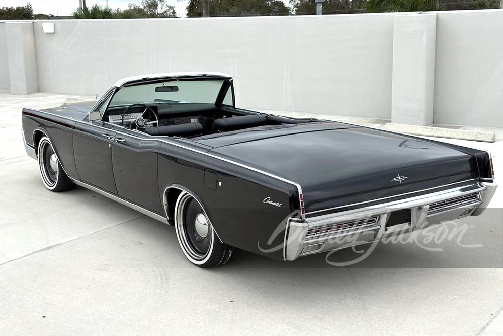 1967 Lincoln Continental 4th Gen - Image 8 of 17