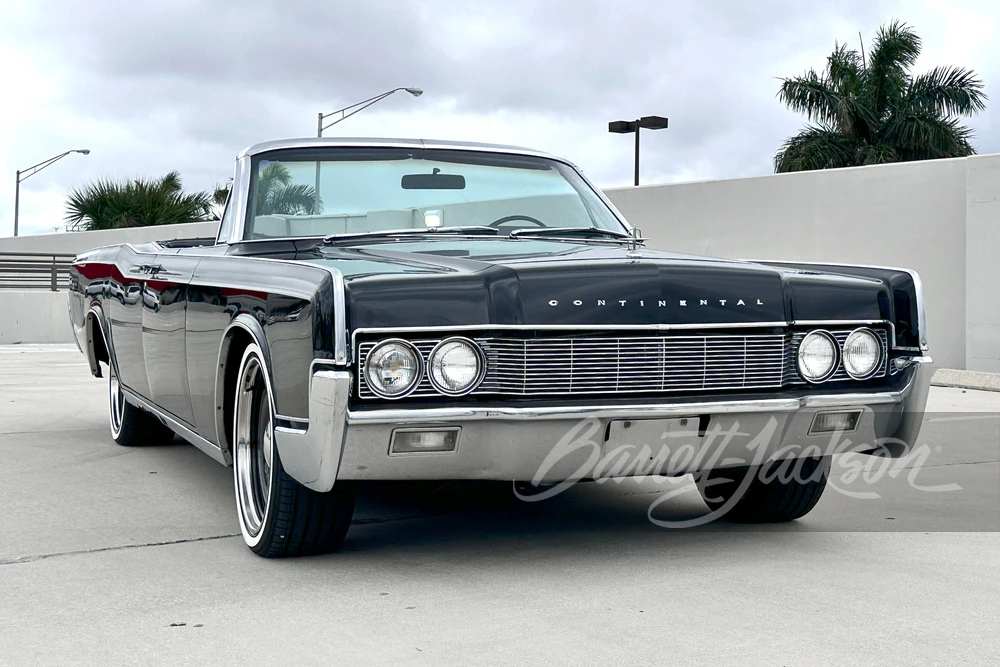 1967 Lincoln Continental 4th Gen - Image 10 of 17