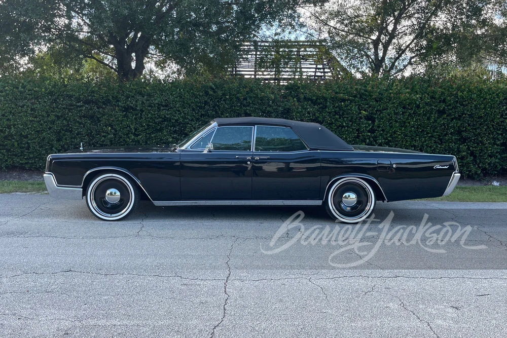 1967 Lincoln Continental 4th Gen - Image 14 of 17