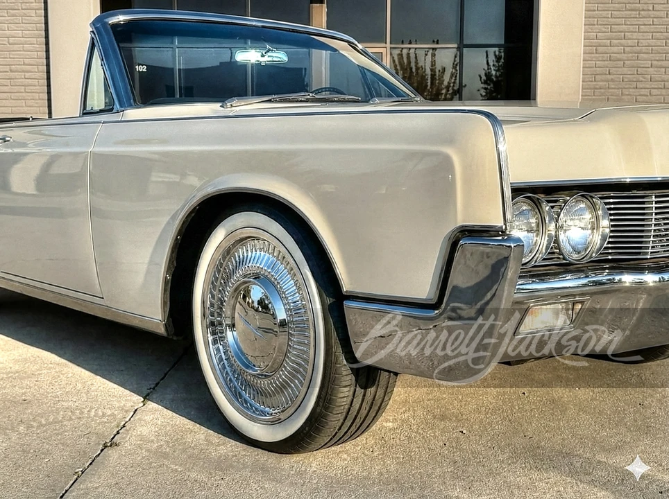 1967 Lincoln Continental 4th Gen - Image 12 of 31