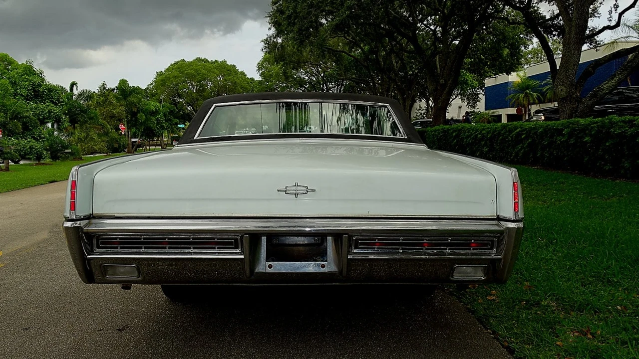 1967 Lincoln Continental 4th Gen - Image 9 of 24