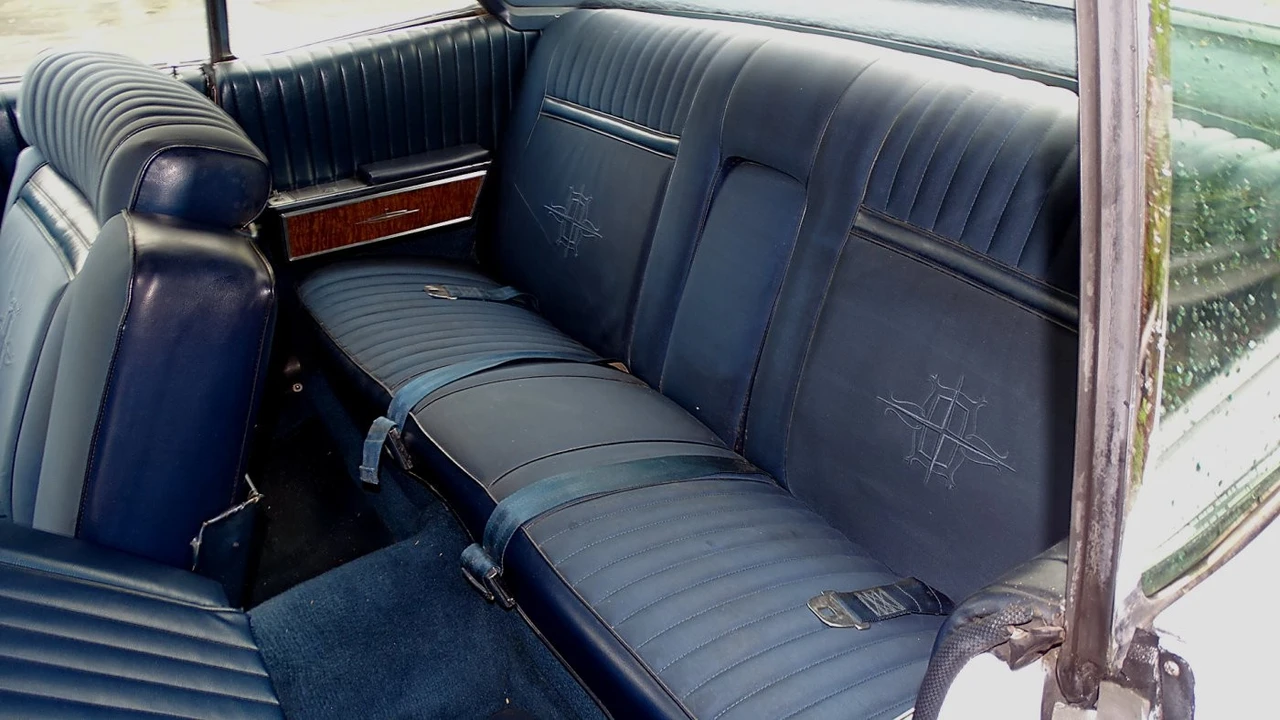 1967 Lincoln Continental 4th Gen - Image 18 of 24