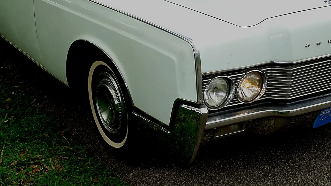 1967 Lincoln Continental 4th Gen - Image 10 of 24