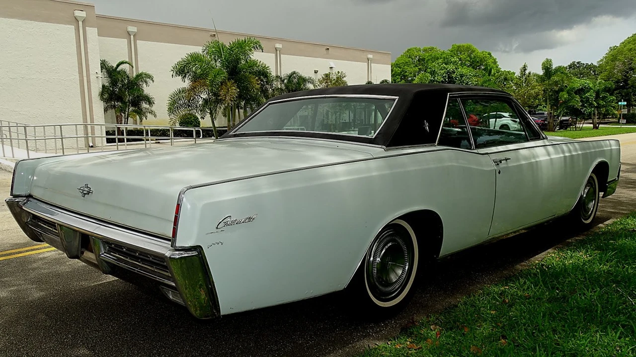 1967 Lincoln Continental 4th Gen - Image 3 of 24