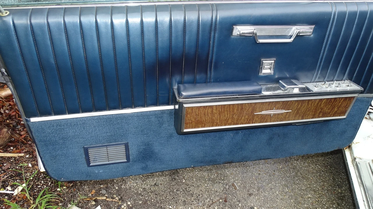 1967 Lincoln Continental 4th Gen - Image 20 of 24