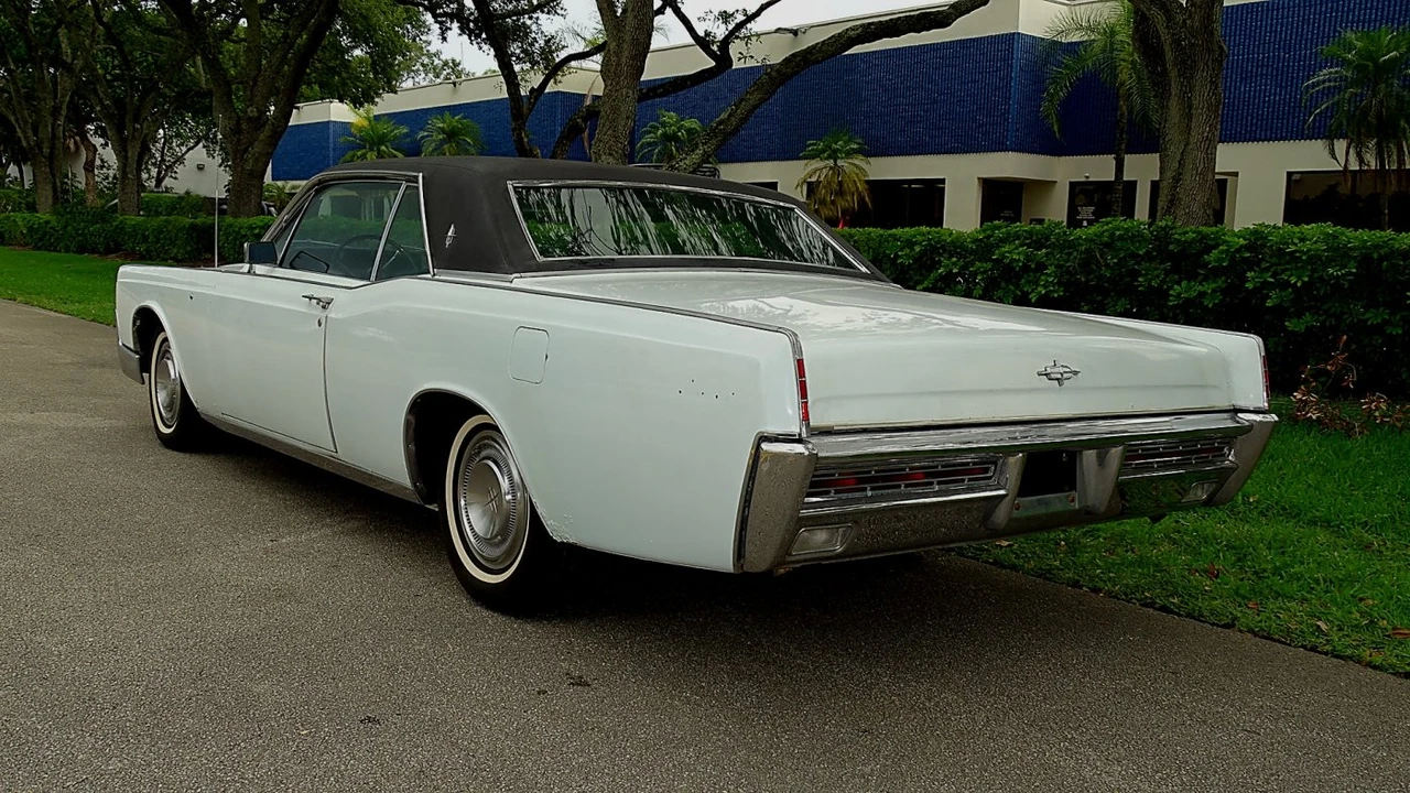 1967 Lincoln Continental 4th Gen - Image 4 of 24