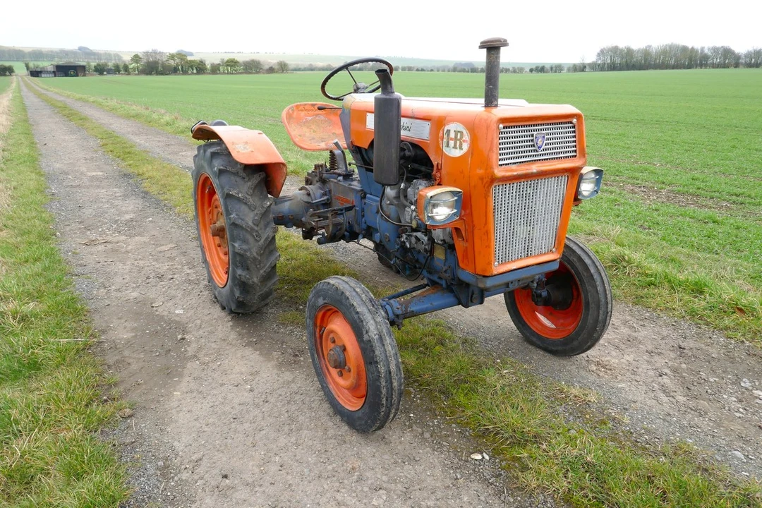 1967 Lamborghini Tractors - Image 27 of 30