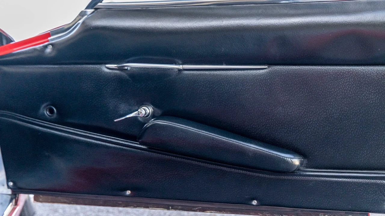 1967 Lamborghini 400 GT - Image 30 of 31