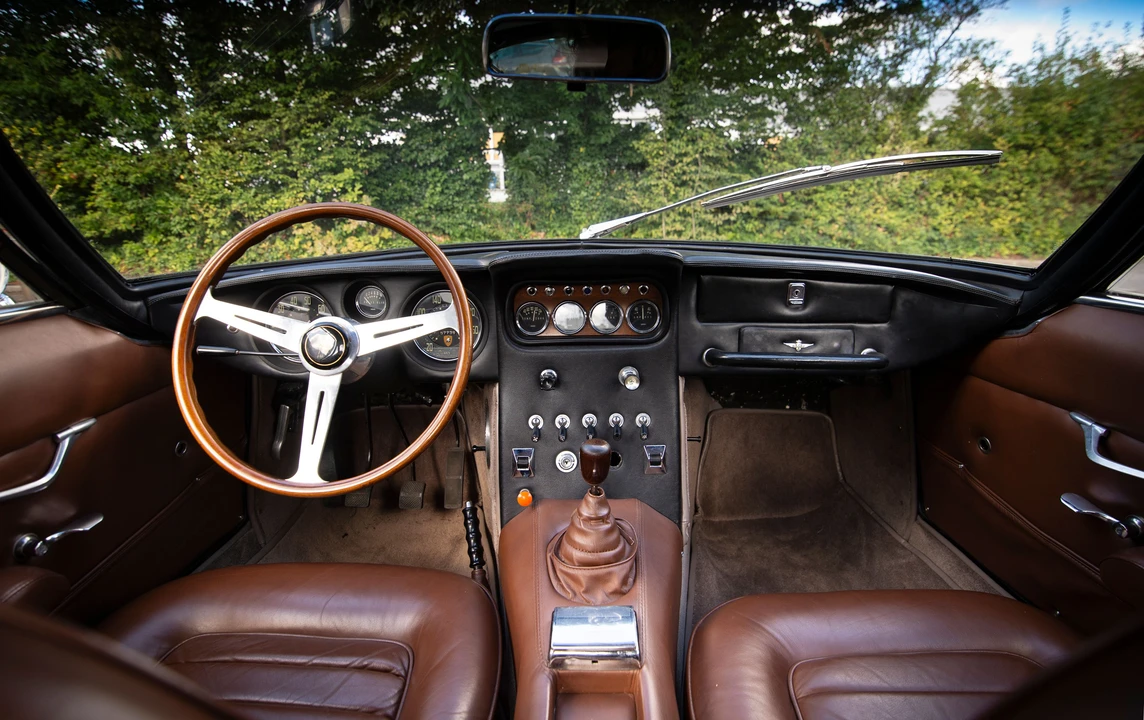 1967 Lamborghini 400 GT - Image 13 of 31