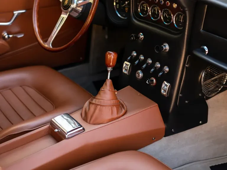 1967 Lamborghini 400 GT - Image 13 of 31