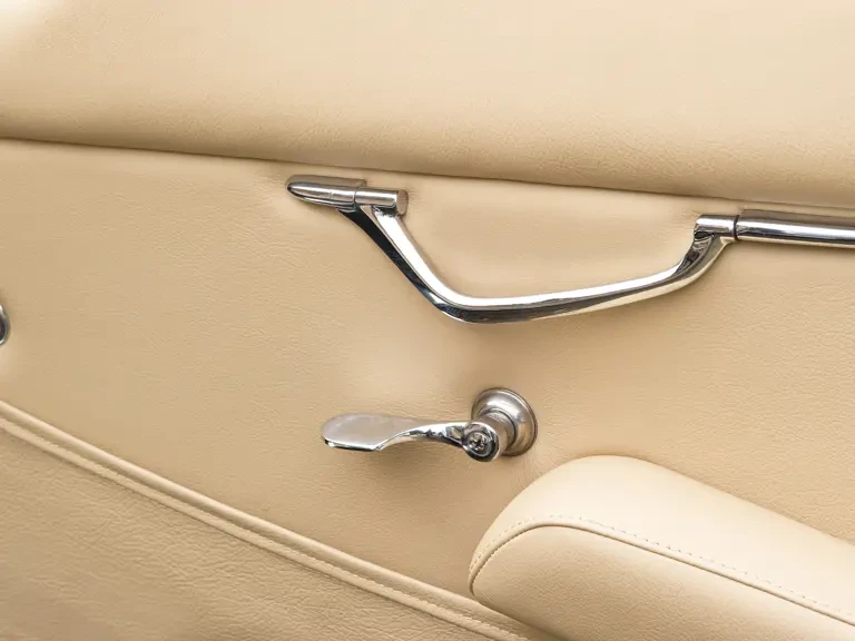 1967 Lamborghini 400 GT - Image 15 of 17