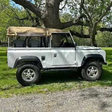 1967 Land Rover Defender