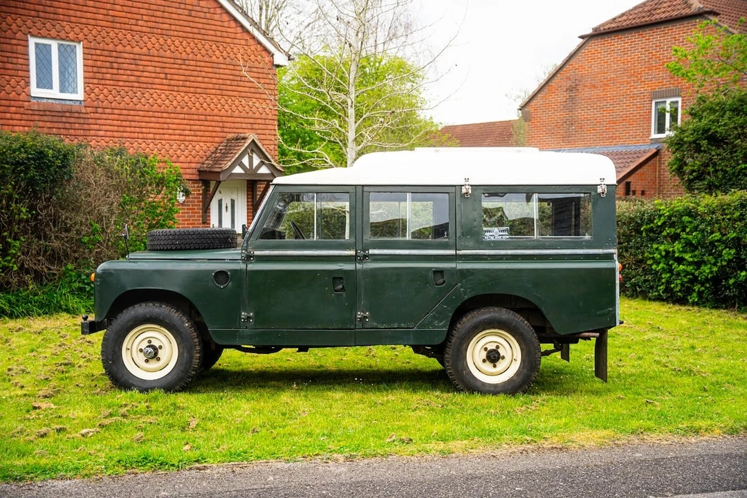 1967 Land Rover Series II/IIA 109 - Image 2 of 30