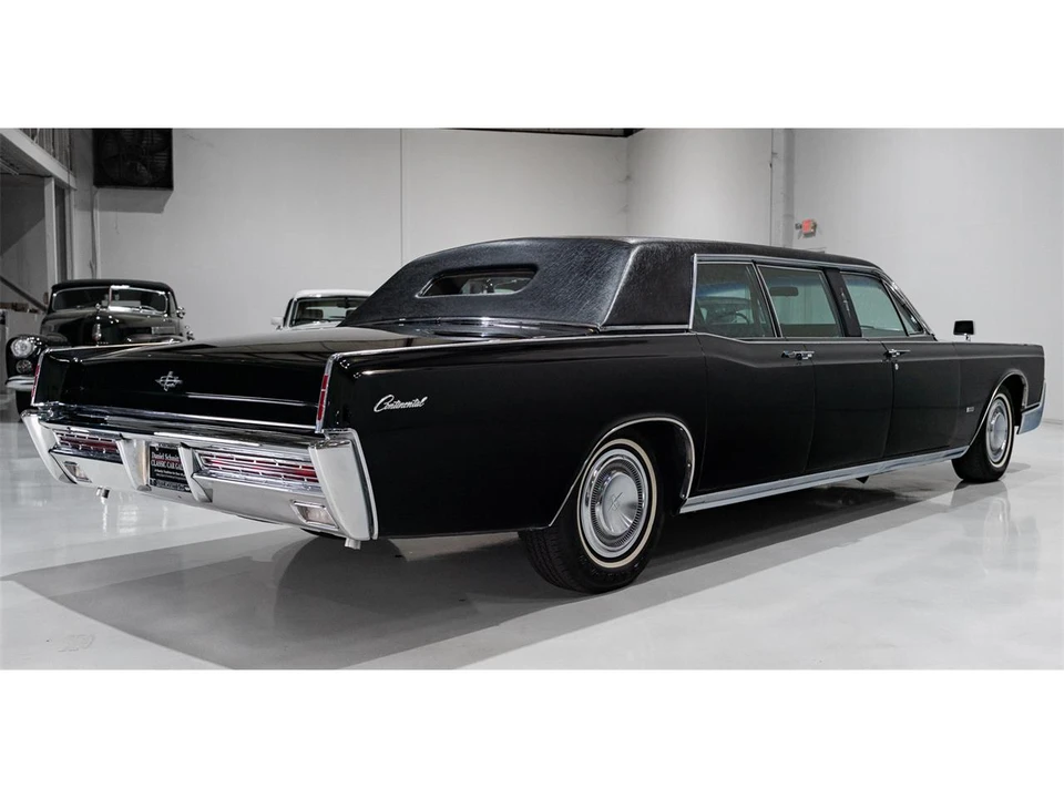 1967 Lincoln Continental 4th Gen - Image 6 of 31