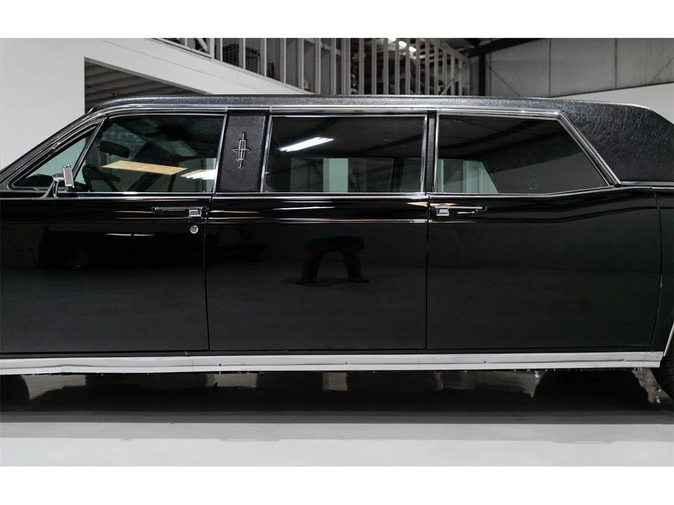 1967 Lincoln Continental 4th Gen - Image 10 of 31