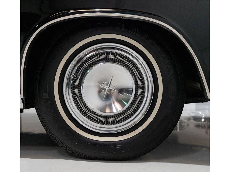 1967 Lincoln Continental 4th Gen - Image 13 of 31